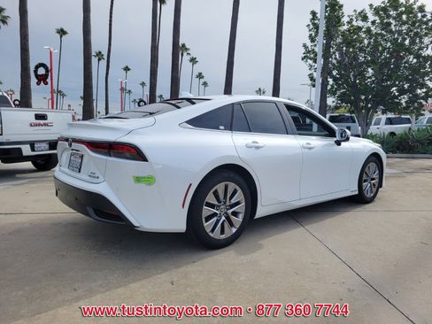 Certified 2023 Toyota Mirai XLE image 4