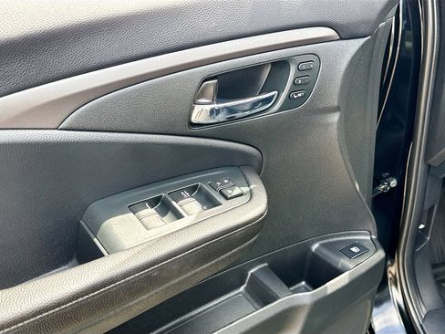 Used 2023 Honda Ridgeline RTL image 8