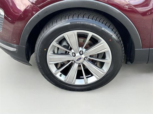 Used 2018 Ford Explorer Limited w/ Equipment Group 301A AWD/4WD image 33