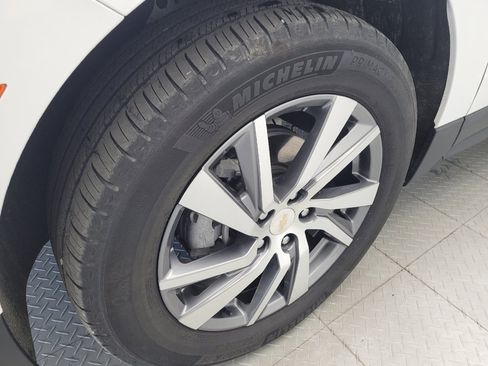 Used 2024 Chevrolet Equinox Premier AWD/4WD image 31