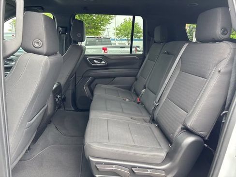 Used 2022 Chevrolet Suburban LS AWD/4WD image 13