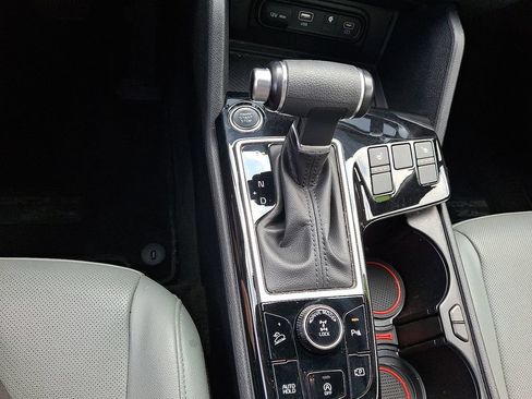 Used 2023 Kia Sportage X-Line w/ X-Line Premium Package AWD/4WD image 16