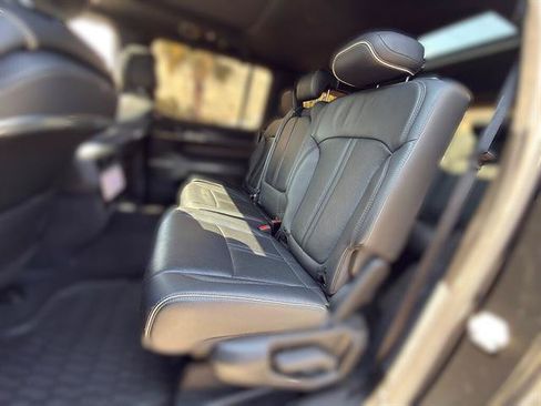 Used 2024 Jeep Grand Wagoneer Series II Obsidian w/ Quick Order Packagew 28T AWD/4WD image 11