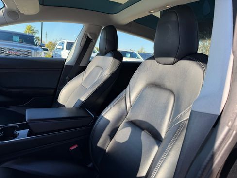 Used 2020 Tesla Model 3 image 10