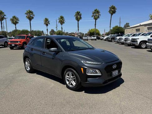 Used 2019 Hyundai Kona SE AWD/4WD image 2