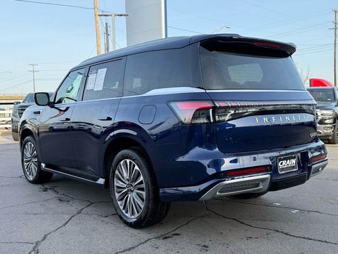 Used 2025 INFINITI QX80 Sensory image 5