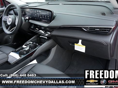 Used 2024 Buick Envision Preferred image 11