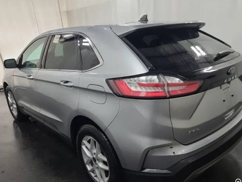Used 2021 Ford Edge SEL FWD image 3