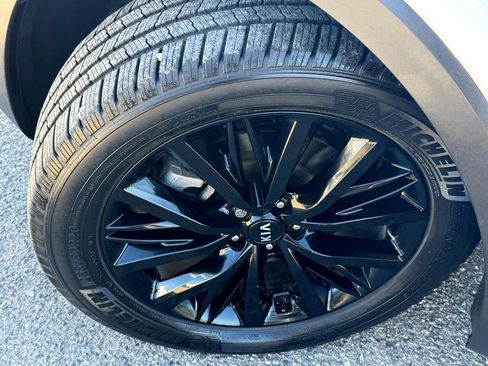 Used 2021 Kia Telluride SX image 11