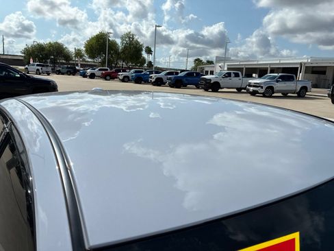 Used 2024 Nissan Altima 2.5 SR AWD/4WD image 10
