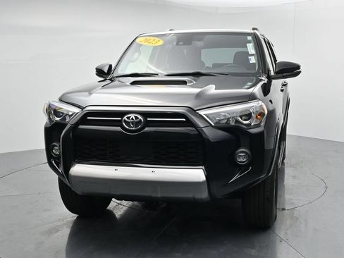 Used 2023 Toyota 4Runner TRD Off-Road Premium AWD/4WD image 3
