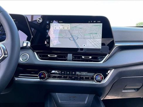 New 2027 Chevrolet Equinox LT w/ Convenience Package II AWD/4WD image 12