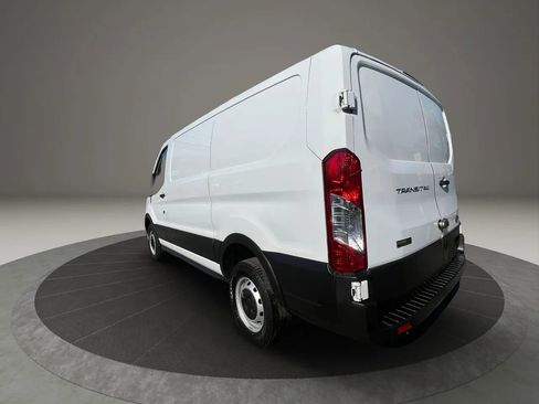 Used 2021 Ford Transit 250 Low Roof RWD image 4
