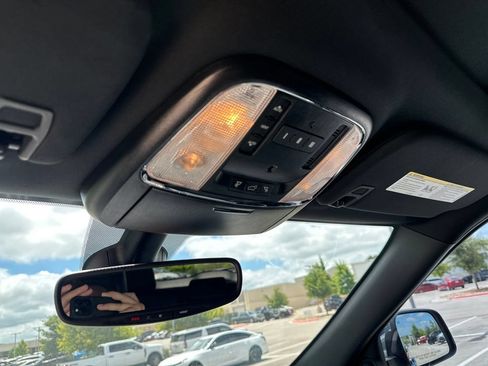 Used 2020 Jeep Grand Cherokee Limited RWD image 25