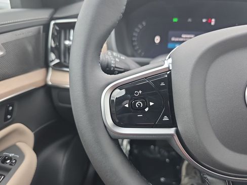 New 2026 Volvo XC90 B6 Ultra w/ Lounge Package image 19