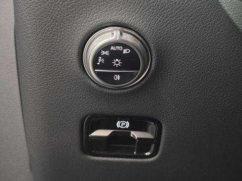 New 2026 Mercedes-Benz GLC 300 GLC 300 image 37