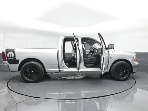 Used 2011 RAM 1500 Classic SLT image 40