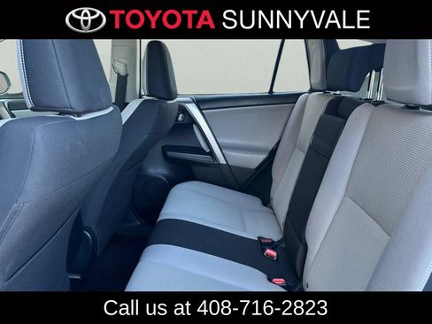 Used 2018 Toyota RAV4 XLE w/ Convenience Package AWD/4WD image 5
