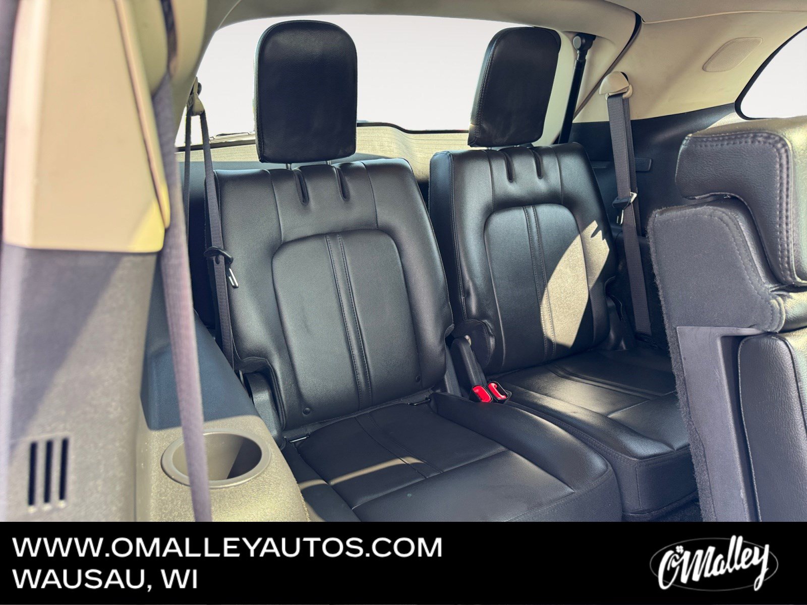 Used 2019 Lincoln MKT AWD image 13