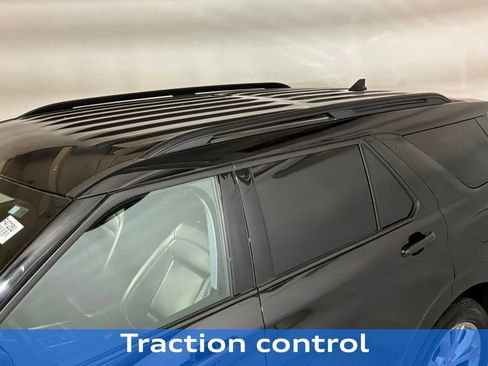 Used 2022 Ford Explorer XLT w/ Equipment Group 202A image 23