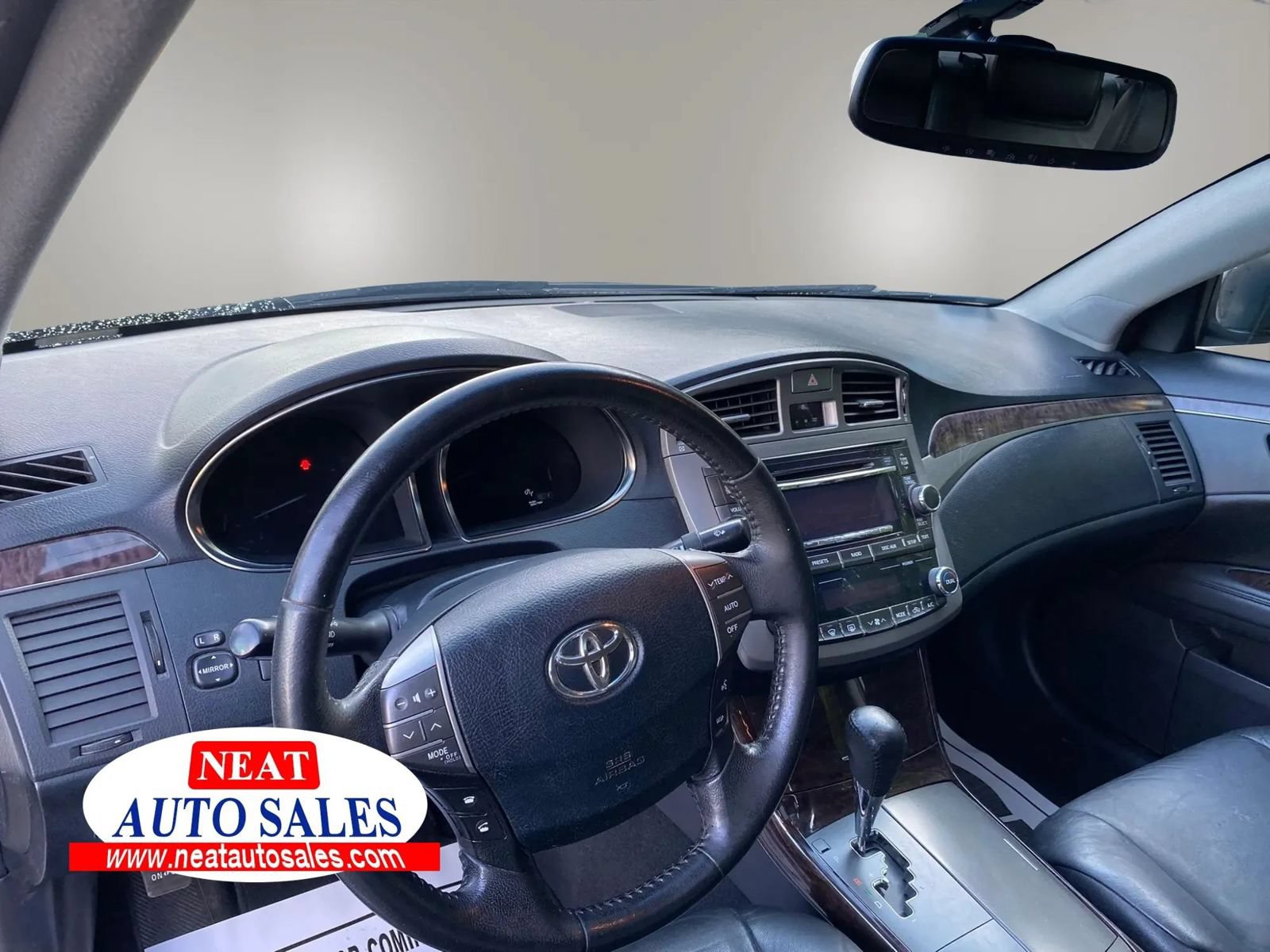 Used 2012 Toyota Avalon FWD image 7