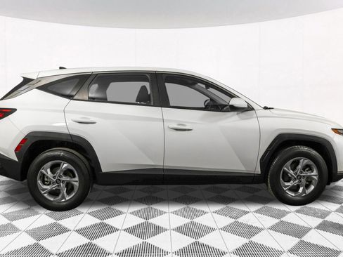 Used 2023 Hyundai Tucson SE image 13