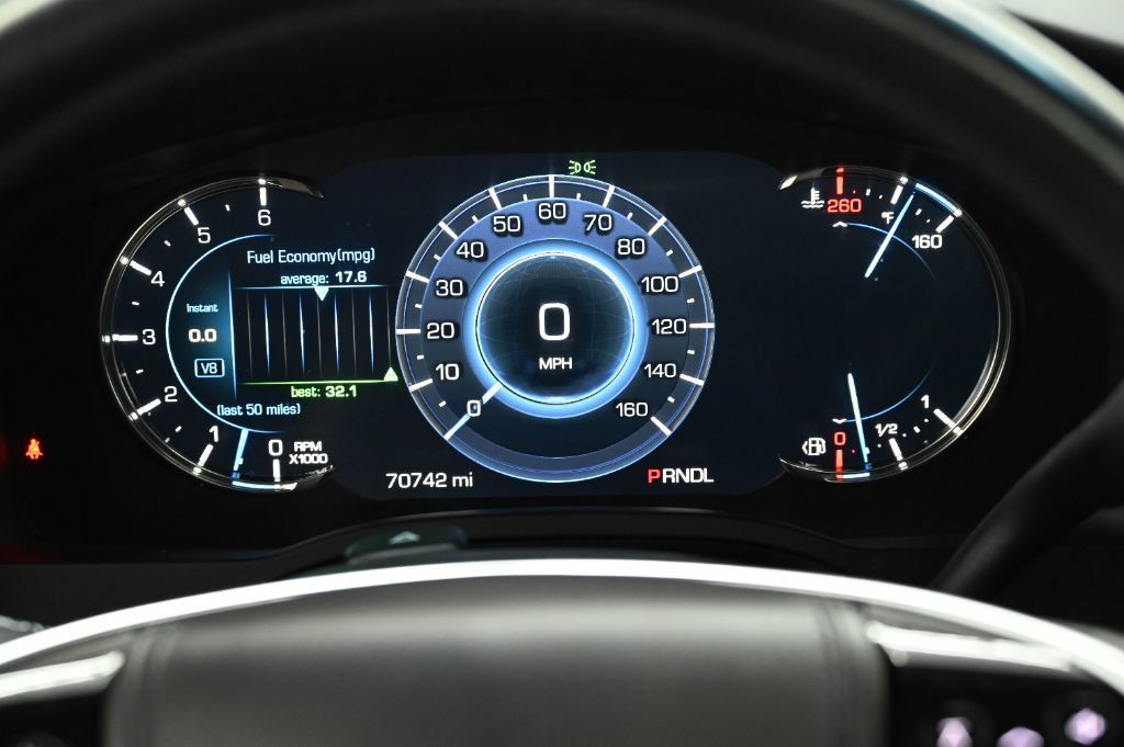 Used 2018 Cadillac Escalade Platinum AWD/4WD image 28
