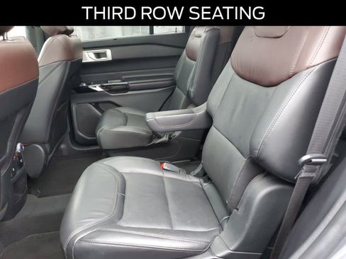 Certified 2021 Ford Explorer Platinum w/ Equipment Group 601A image 10