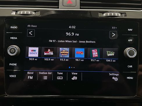 Used 2019 Volkswagen Golf R 4-Door AWD/4WD image 32