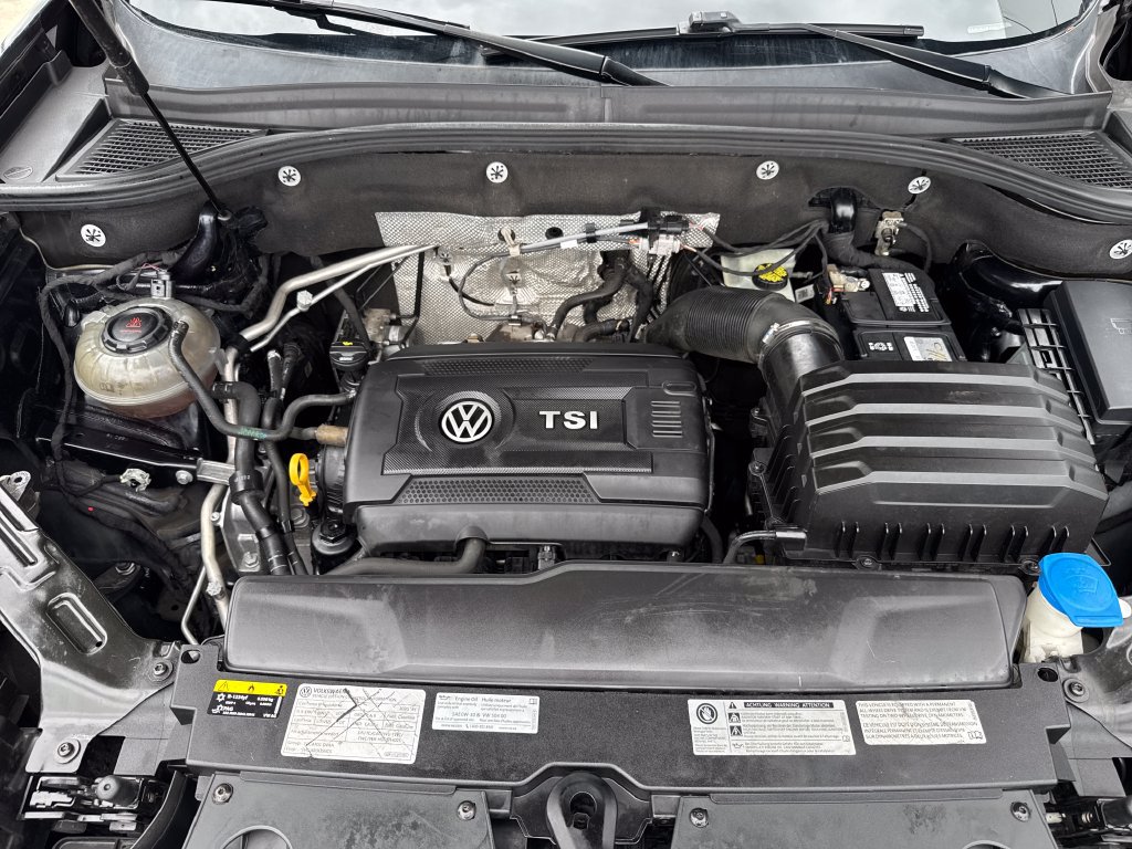Used 2020 Volkswagen Atlas Cross Sport SE AWD/4WD image 25