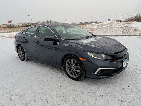 Used 2019 Honda Civic EX image 11