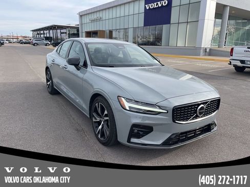 Used 2025 Volvo S60 B5 Core w/ Protection Package Premier image 3