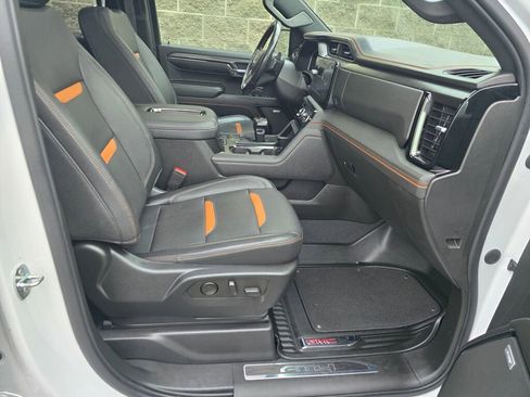 Used 2022 GMC Sierra 1500 AT4 w/ AT4 Premium Package image 17