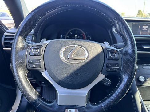 Used 2017 Lexus IS 200t image 5