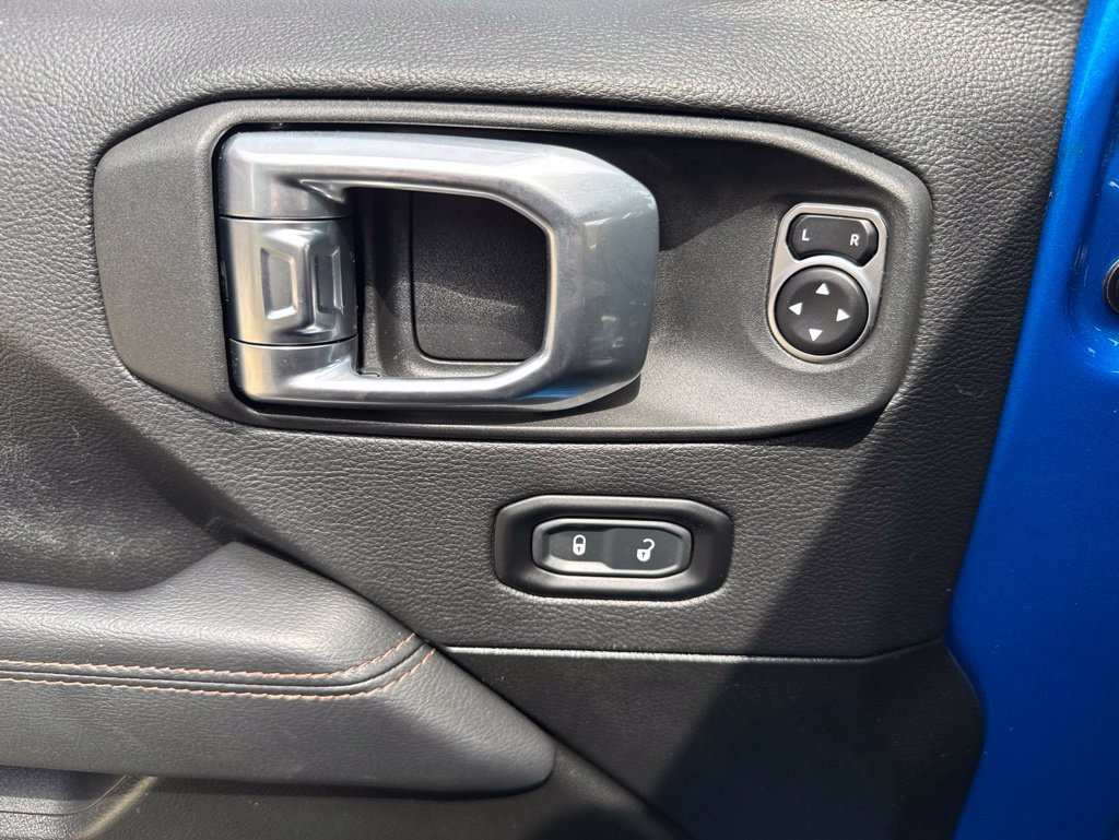 Used 2023 Jeep Wrangler Unlimited Rubicon 392 AWD/4WD image 29