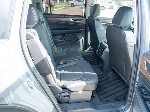 New 2026 Volkswagen Atlas SE FWD image 41