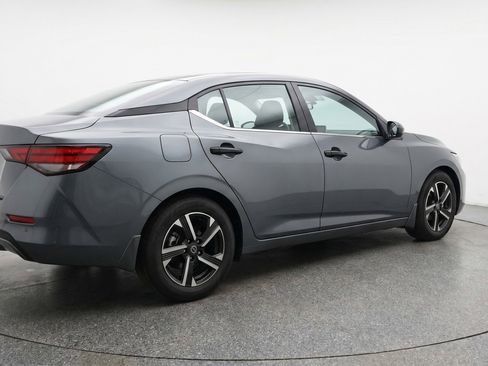 Used 2025 Nissan Sentra SV FWD image 7