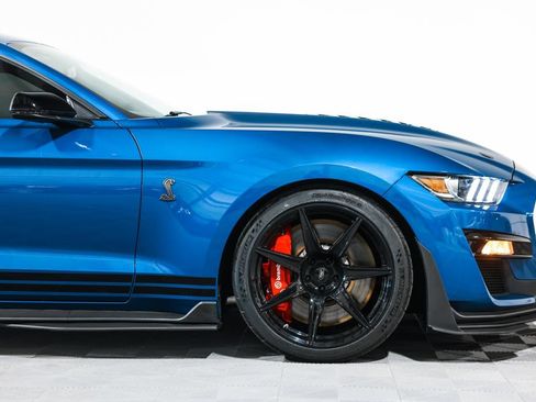 Used 2020 Ford Mustang Shelby GT500 w/ Technology Package RWD image 4