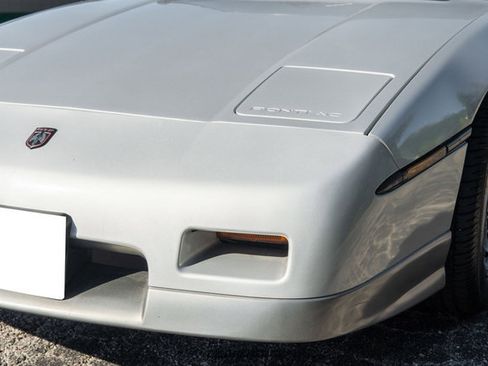Used 1986 Pontiac Fiero GT RWD image 89