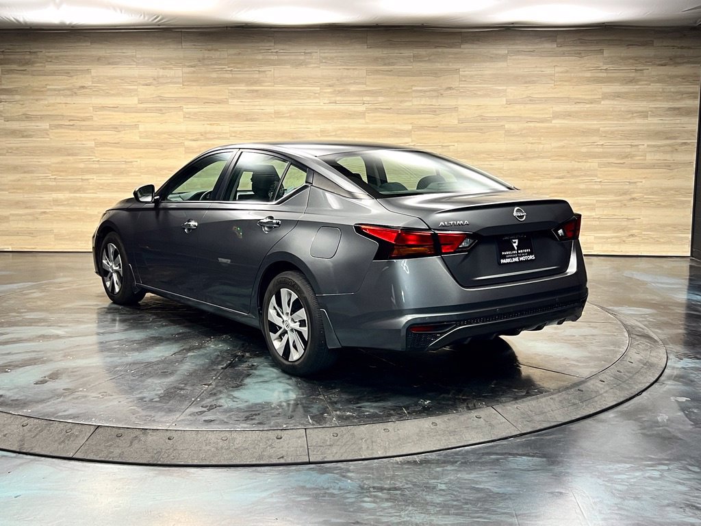 Used 2024 Nissan Altima 2.5 S FWD image 13