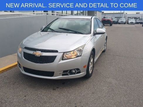 Used 2011 Chevrolet Cruze LT w/ RS Package FWD image 13
