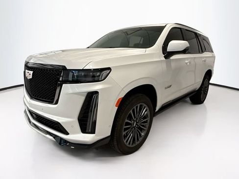 Used 2024 Cadillac Escalade V AWD/4WD image 3