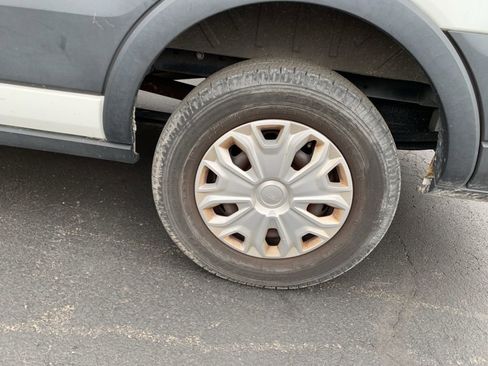 Used 2019 Ford Transit 250 148 Medium Roof image 11