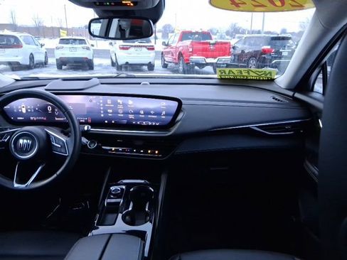 Used 2024 Buick Envision Preferred image 14