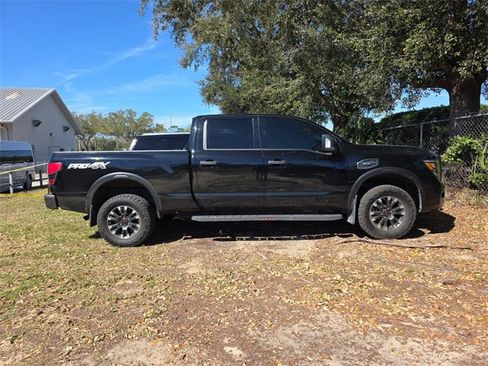 Used 2024 Nissan Titan PRO-4X w/ Pro-4x Convenience Package image 6