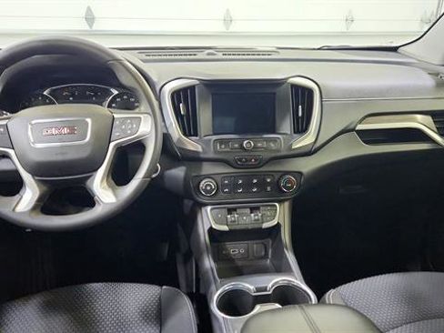 Used 2023 GMC Terrain SLE image 21