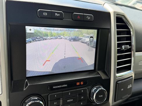Used 2017 Ford F250 Lariat w/ Lariat Ultimate Package AWD/4WD image 10