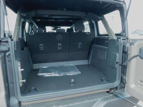 New 2025 Ford Bronco 4-Door image 12