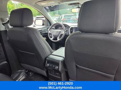 Used 2023 GMC Acadia SLE w/ Driver Convenience Package FWD image 16