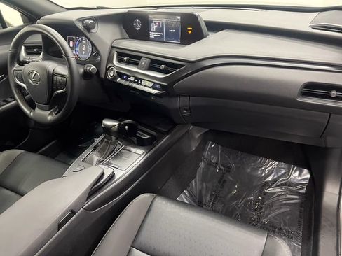 Used 2019 Lexus UX 200 w/ Accessory Package 2 FWD image 12